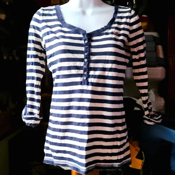 Hollister 1992 blue&white stripped long cuff sleeve lace front button shirt szS - Picture 1 of 7